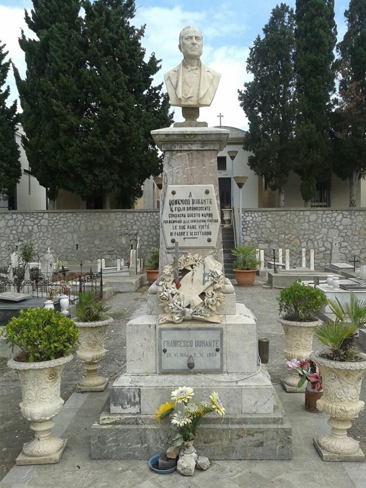 Francesco%20Durante%27s%20tomb.jpg